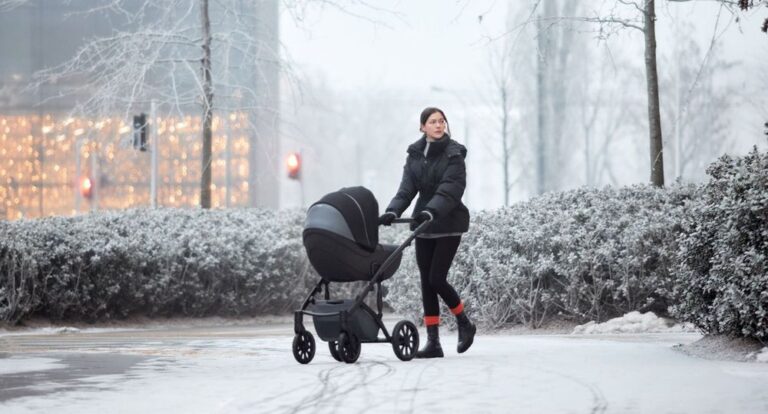 Як зробити зимові прогулянки комфортними для немовлят