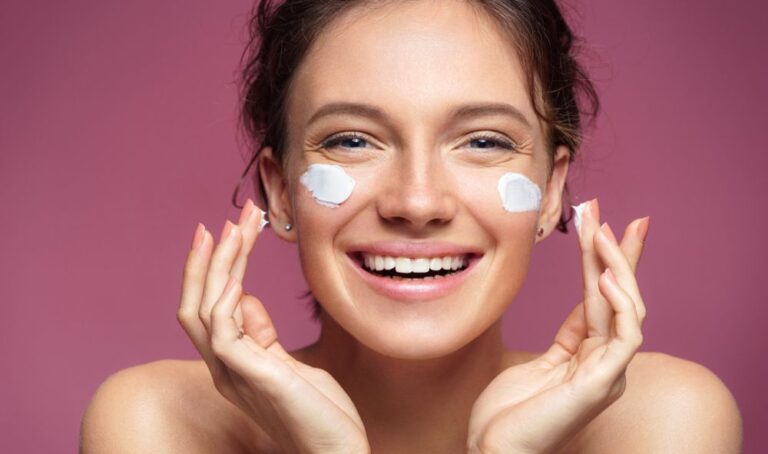 Як швидко і вигідно купувати найкращу косметику онлайн: поради експерта 